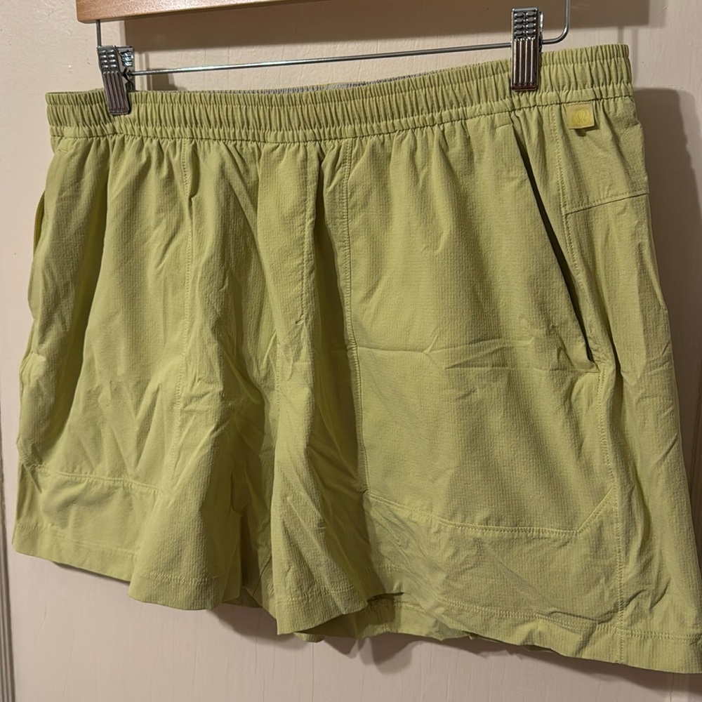 Lululemon - Shorts
